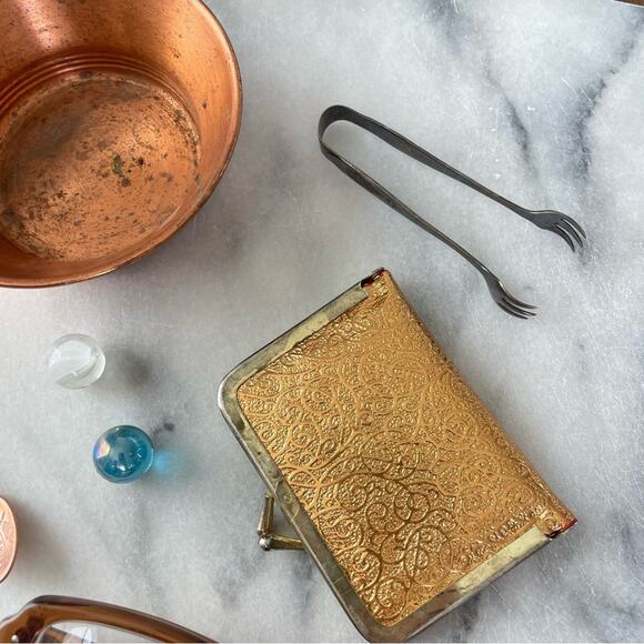 Vintage | Miscellaneous Misc Lot Random Items Marbles Glasses Copper Sewing Kit - Picture 3 of 7